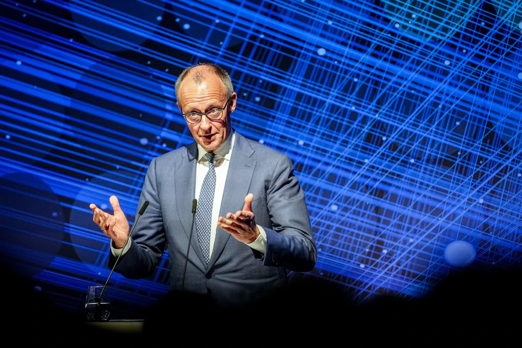 Skizzierte vor den Bankiers der Nation seine Vorstellungen von der Zukunft der gesetzlichen Rente: Bundeskanzler Friedrich Merz (CDU).