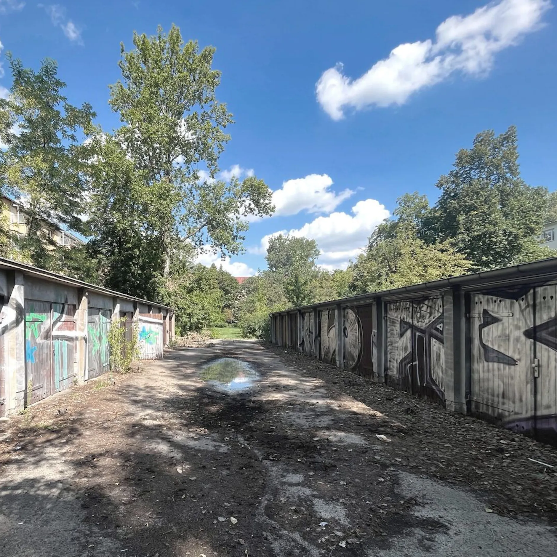 Berlin-Plänterwald: DDR-Garagen sollen für Neubauten abgerissen werden