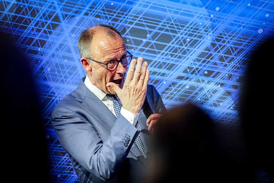 Bundeskanzler Friedrich Merz (CDU) spricht beim Jahresempfang 75 Jahre Bundesverband deutscher Banken