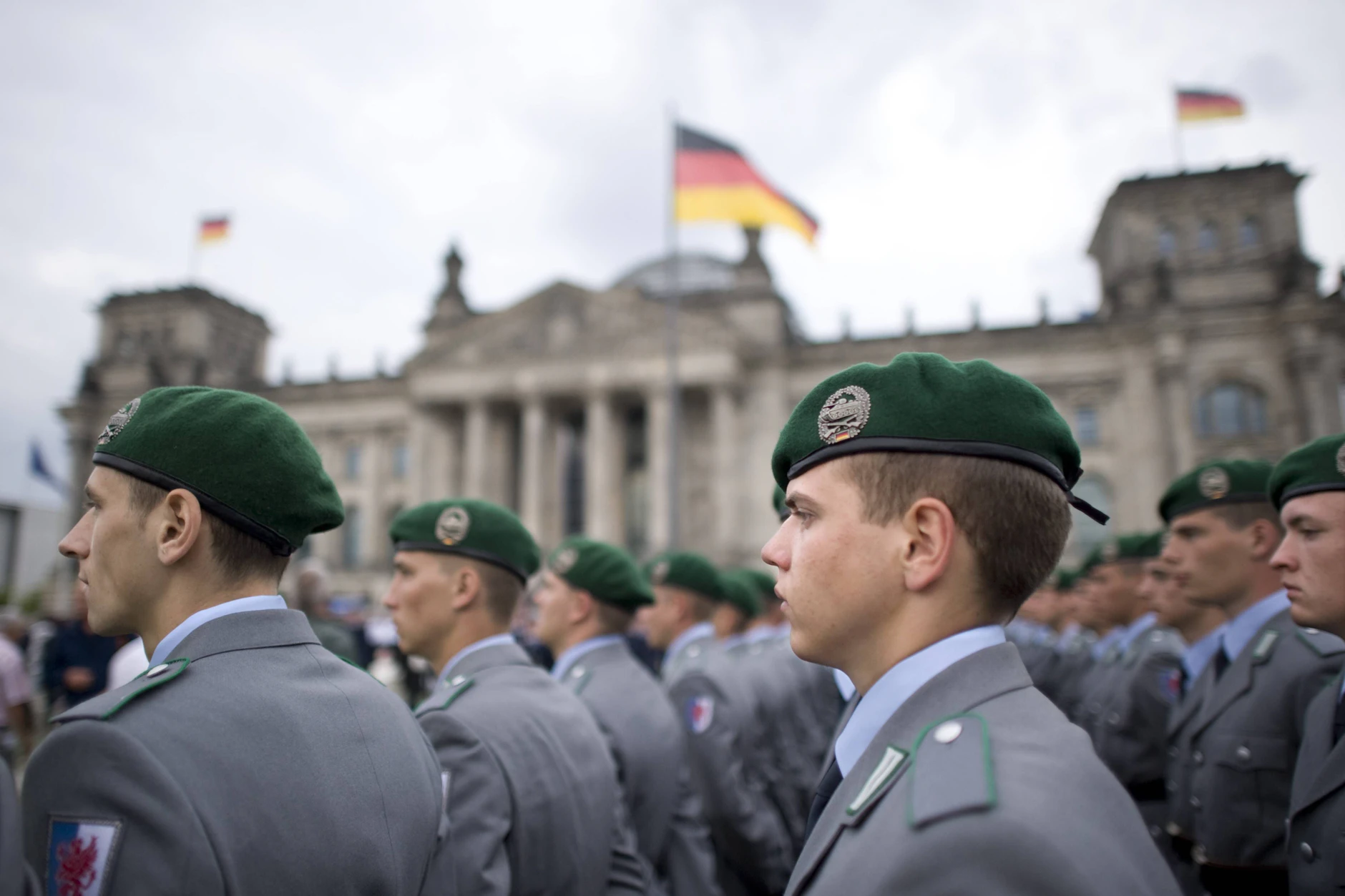 Neues Wehrdienstgesetz: Wie reagieren Universitäten auf mögliche Eingriffe in Studienverläufe?