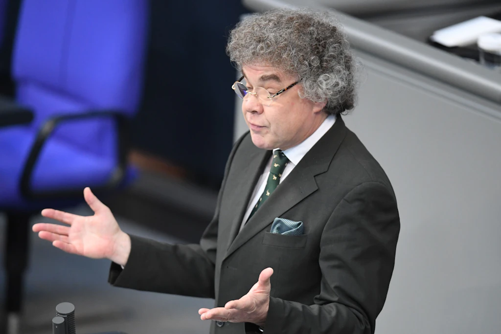Ordnungsverfahren für AfD-Abgeordneten Moosdorf nach Attacke auf Parteikollegen