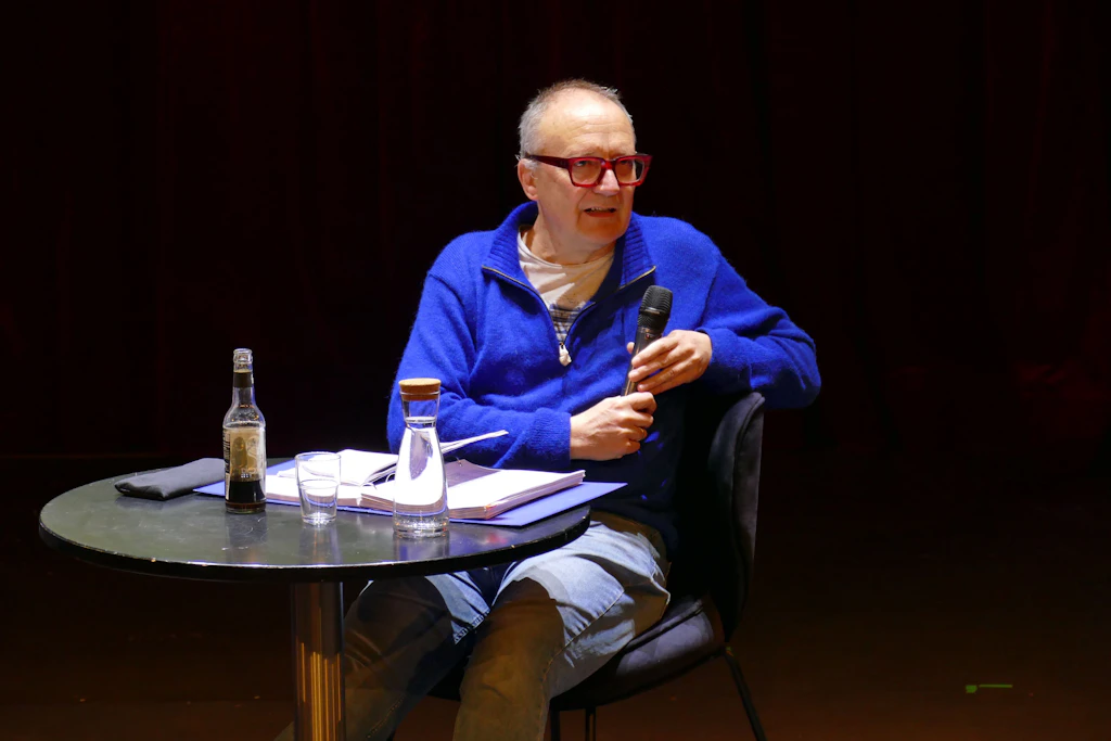 Thomas Brussig lässt sich beim Schreiben reinreden