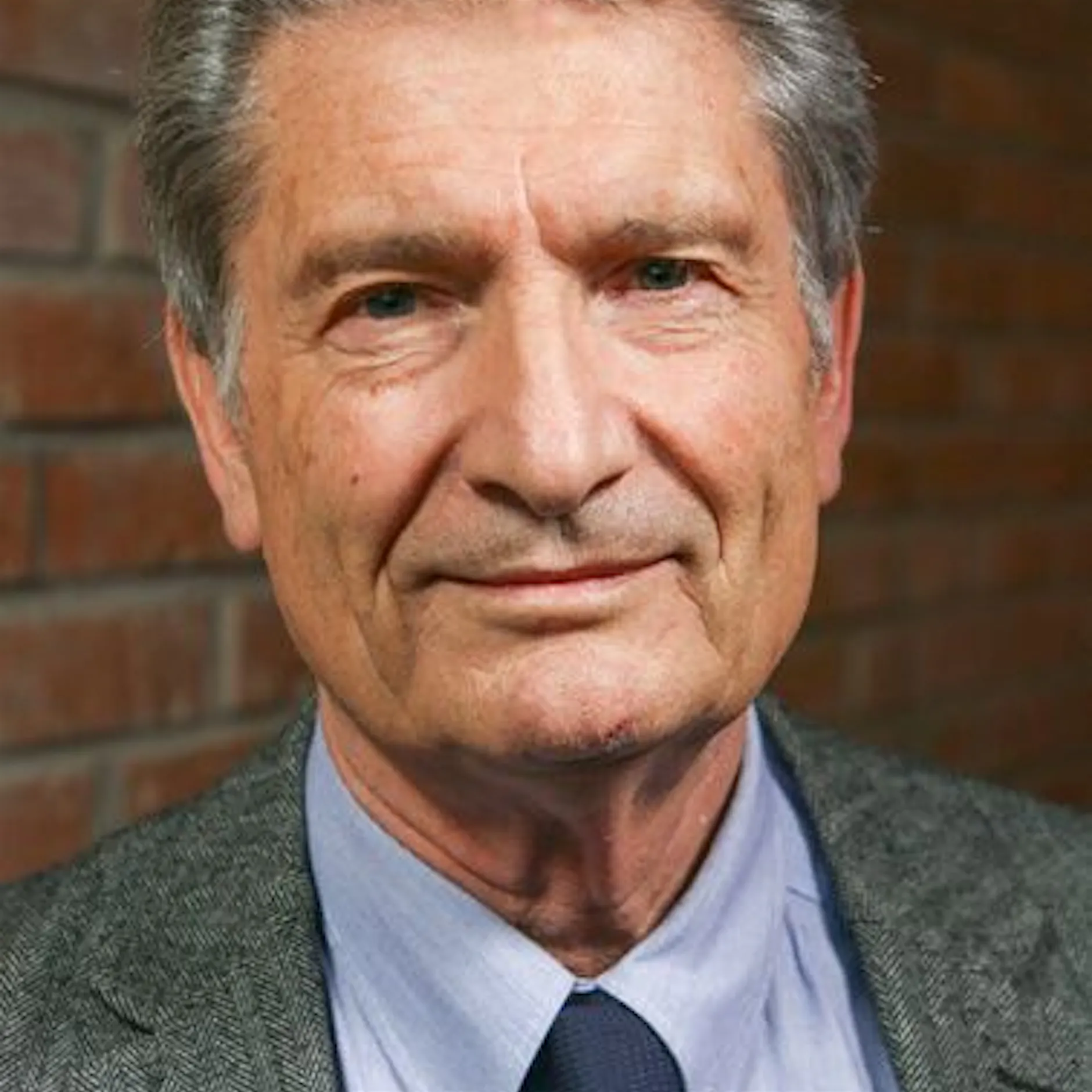 Author - Axel Schmidt-Gödelitz