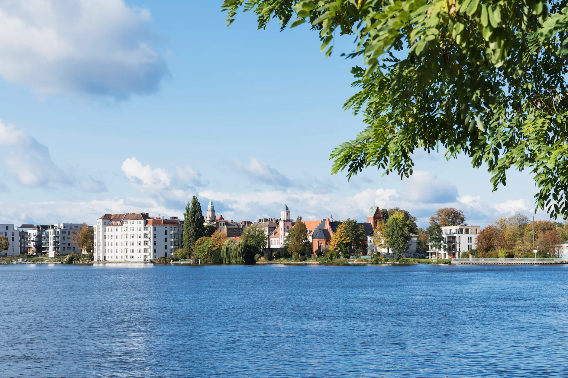 Wohnen in Treptow-Köpenick: Besonders in den Quartieren, die am Wasser liegen, steigen die Mieten.