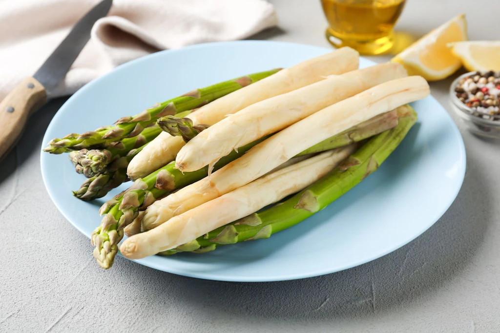 Weiß oder grün: Bei den Jungen gibt es eine klare Spargel-Tendenz.