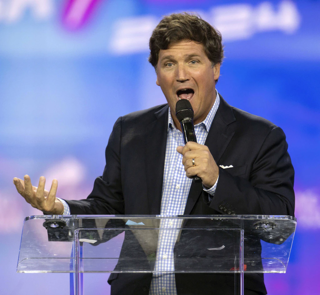 Tucker Carlson entschuldigt sich für Trump-Unterstützung: „Menschen in die Irre geführt“