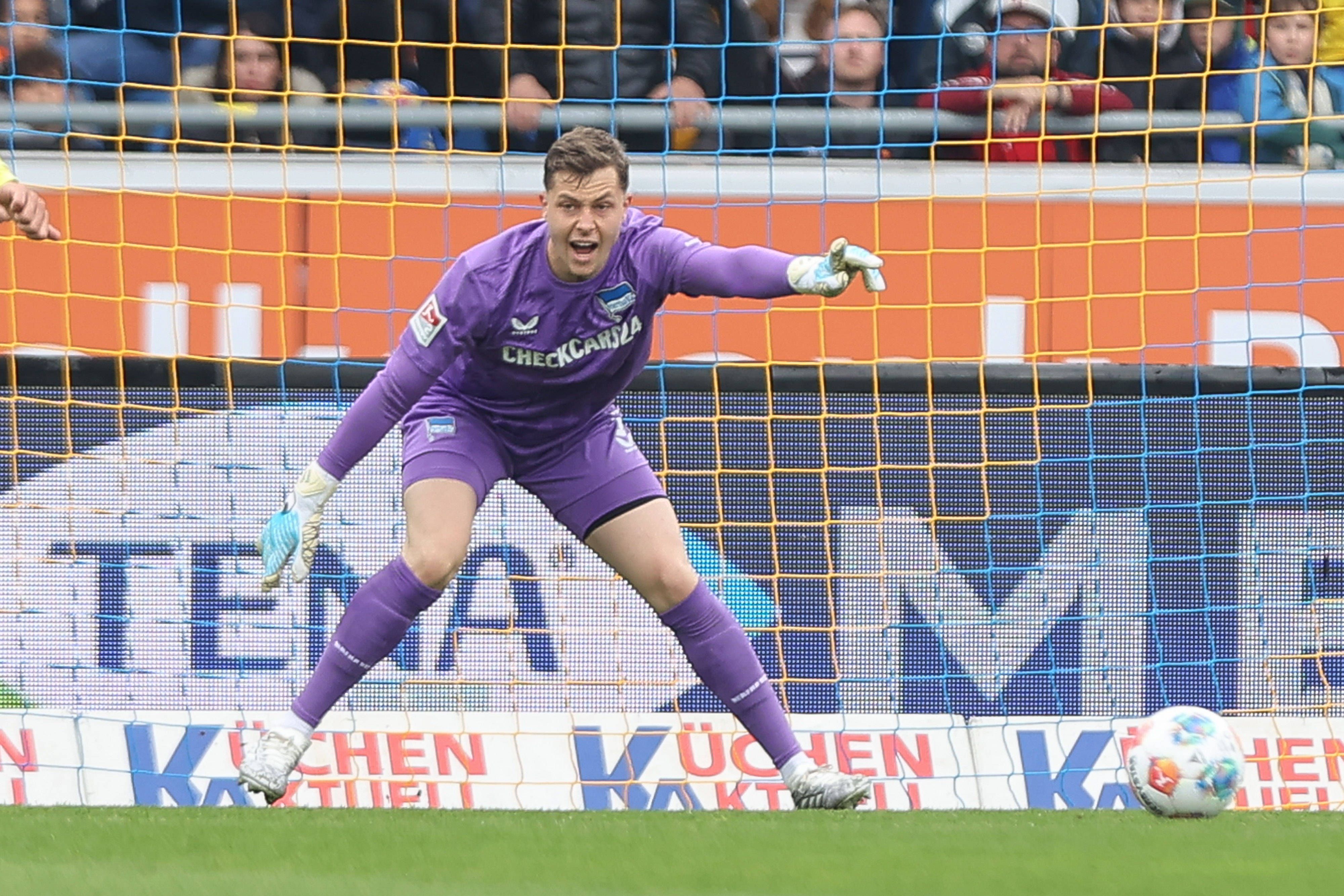 Hertha-Alarm! Torwart Ernst wechselt den Berater