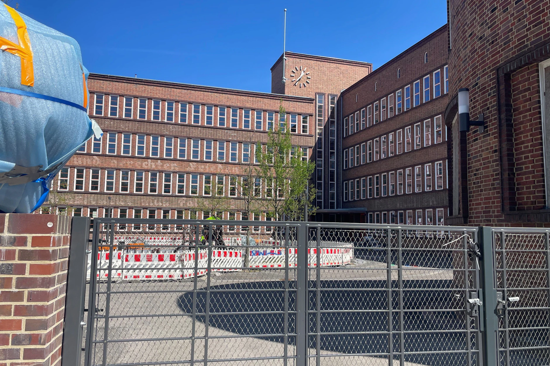 Die Grundschule am Weißen See in Berlin-Pankow wird seit acht Jahren saniert.