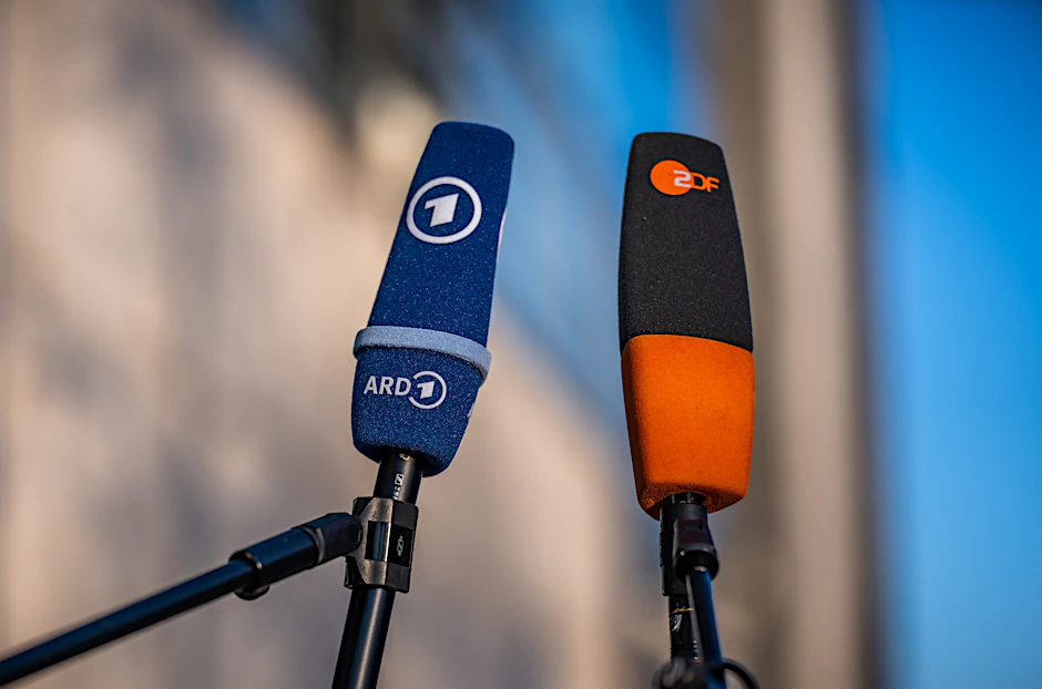 Die Debatte um Presseähnlichkeit zwischen ÖRR und Verlagen geht weiter