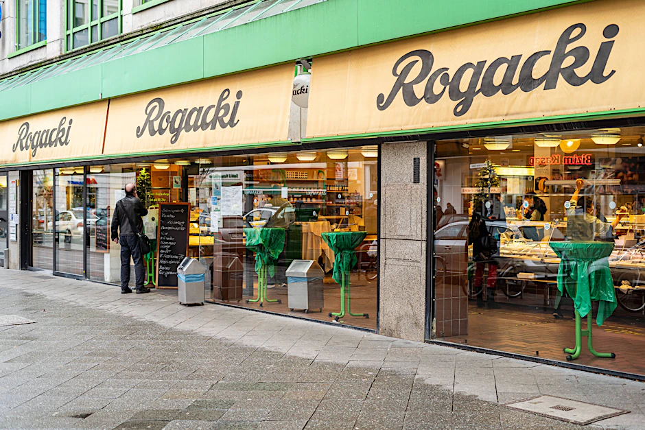 Der Berliner Kult-Feinkost-Laden Rogacki soll zurückkommen.