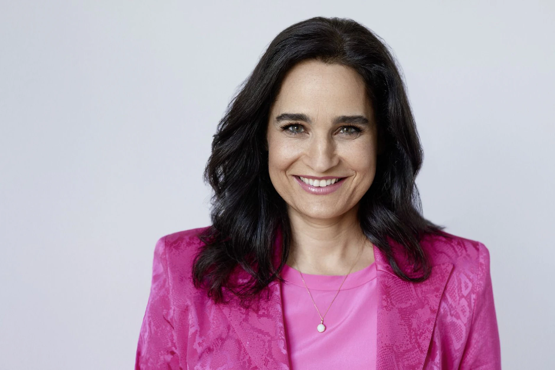 Dr. med. Yael Adler über Kollagen: Die Expertin erklärt den Hype.