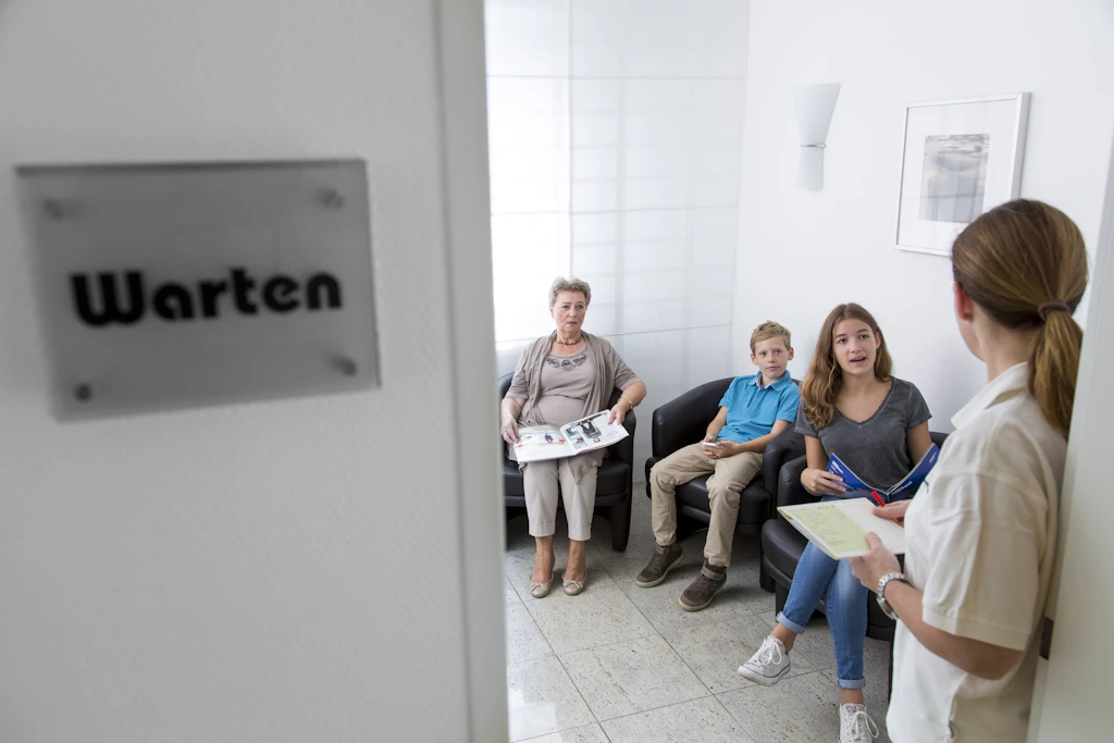 Darum kann der Wechsel in die private Krankenkasse zum Risiko werden