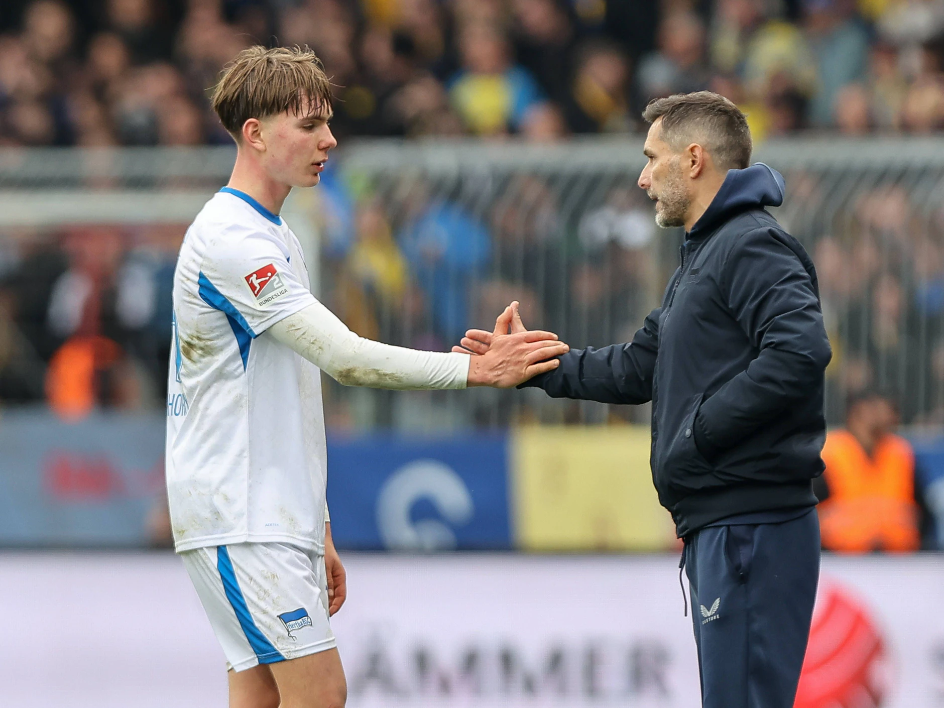 Stefan Leitl machte Wunderkind Kennet Eichhorn im Turbotempo zum Profi. Doch vieles deutet bei Hertha BSC auf den Verkauf des Ausnahmetalents hin.
