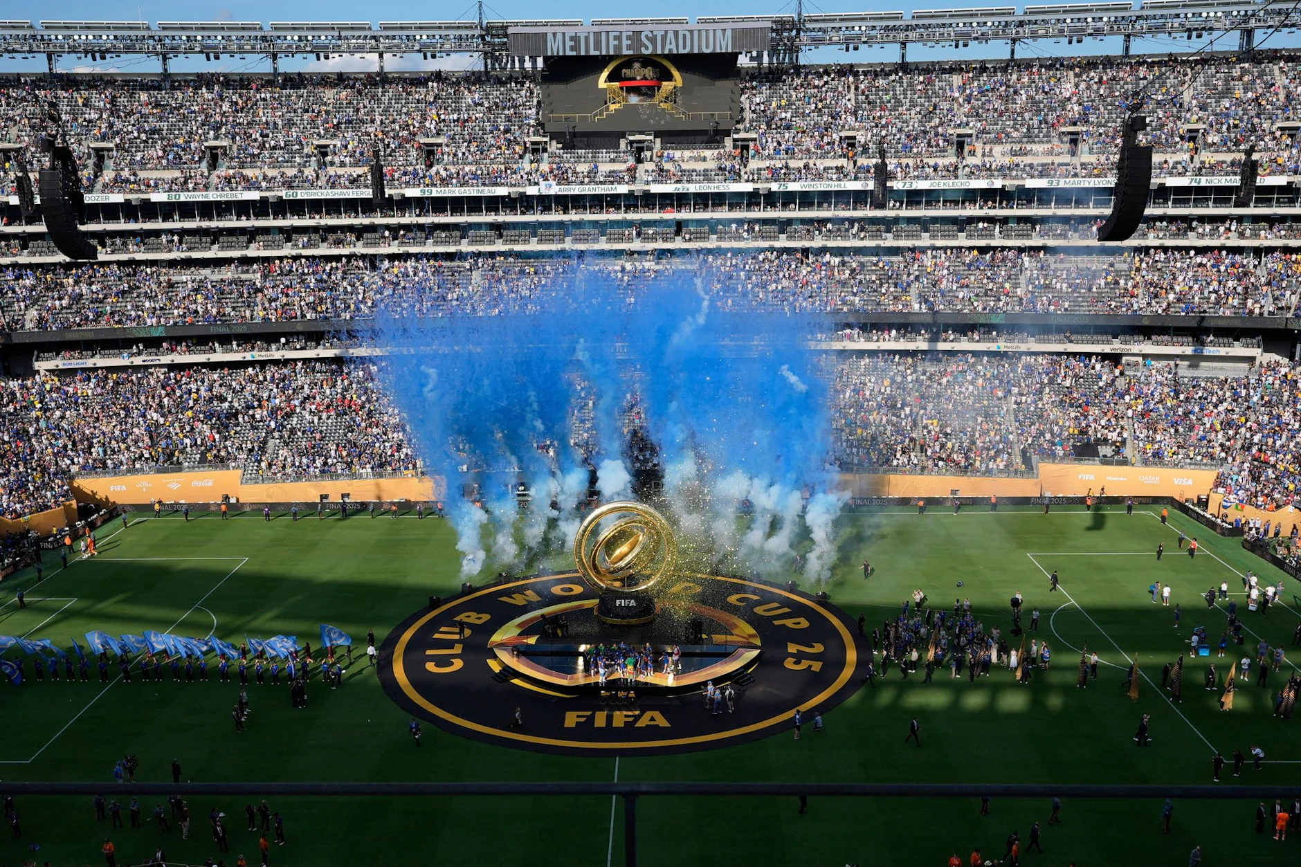 Im MetLife Stadium findet im Juli das WM-Finale statt. Besondere Tickets können bis zu 2,3 Millionen Euro kosten.