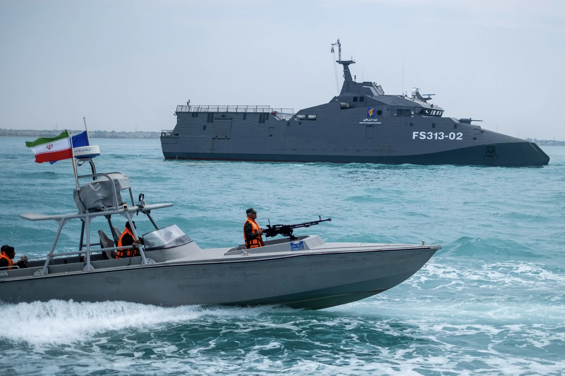 Klein, schnell, strategisch überlegen: Iran erpresst Weltwirtschaft nach Steilvorlage von US-Präsident Donald Trump.