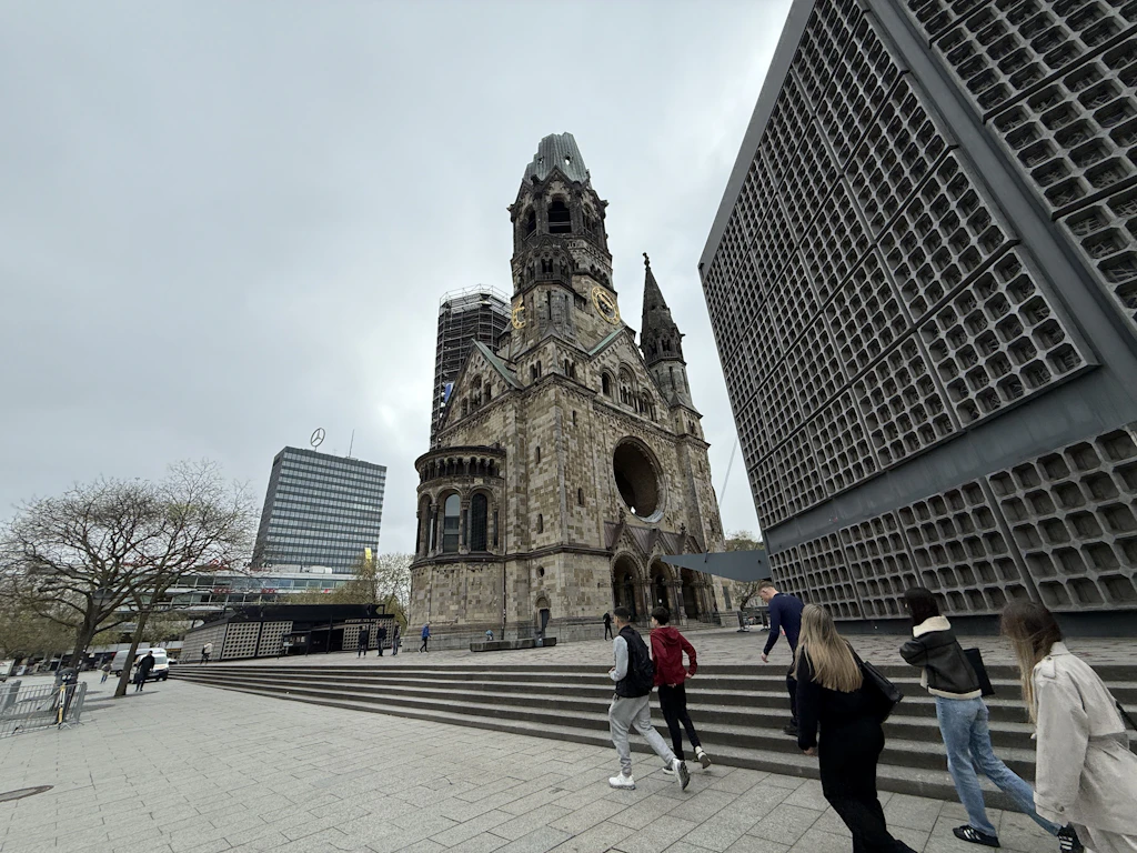 Der Breitscheidplatz wird ab der kommenden Woche umgebaut, die bisherigen Sicherheitsvorkehrungen werden verändert.
