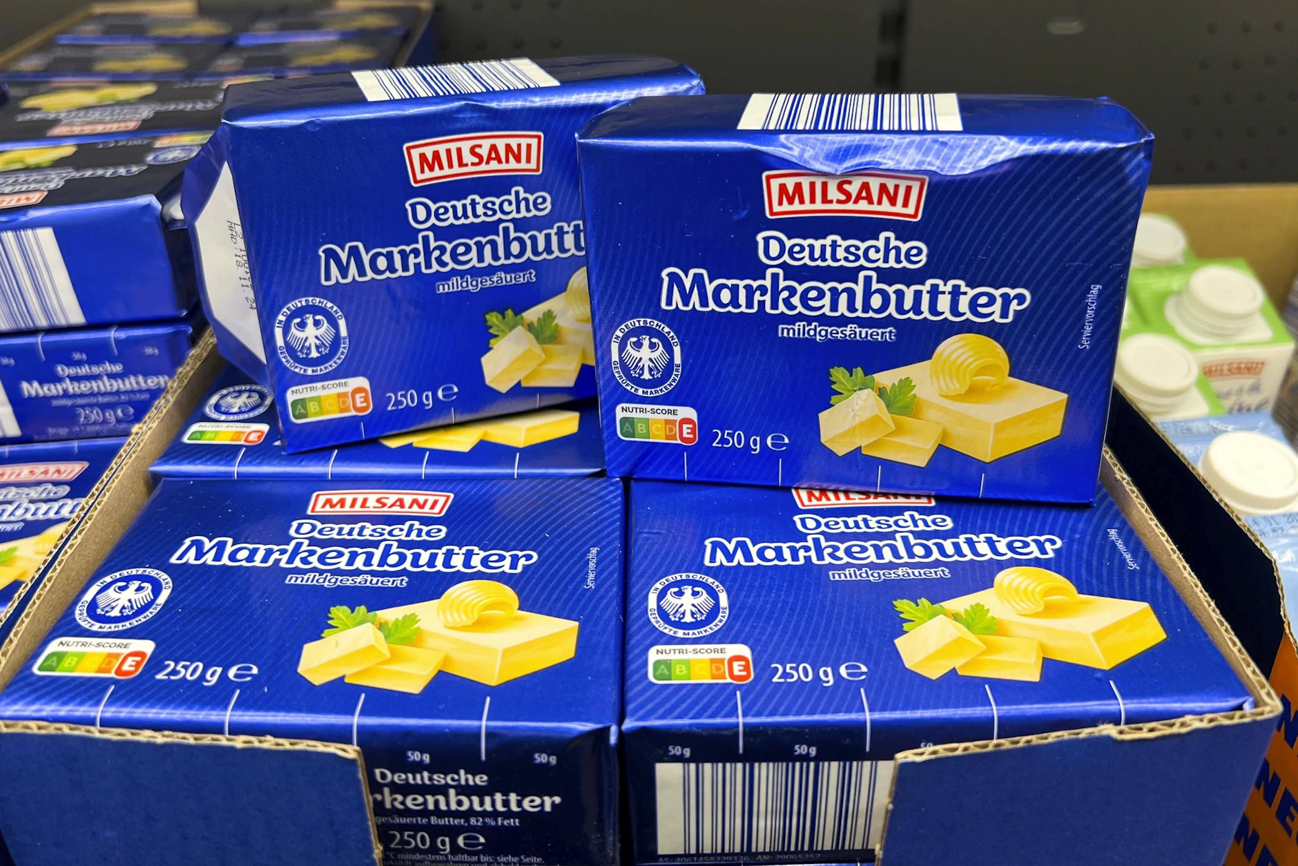 Aldi zog inzwischen nach, senkte die Preise für die Deutsche Markenbutter ebenfalls auf 1,05 Euro.