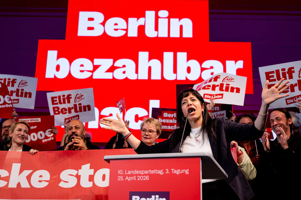 Die Linke Berlin feierte Spitzenkandidatin Elif Eralp und sich selbst auf dem Landesparteitag.