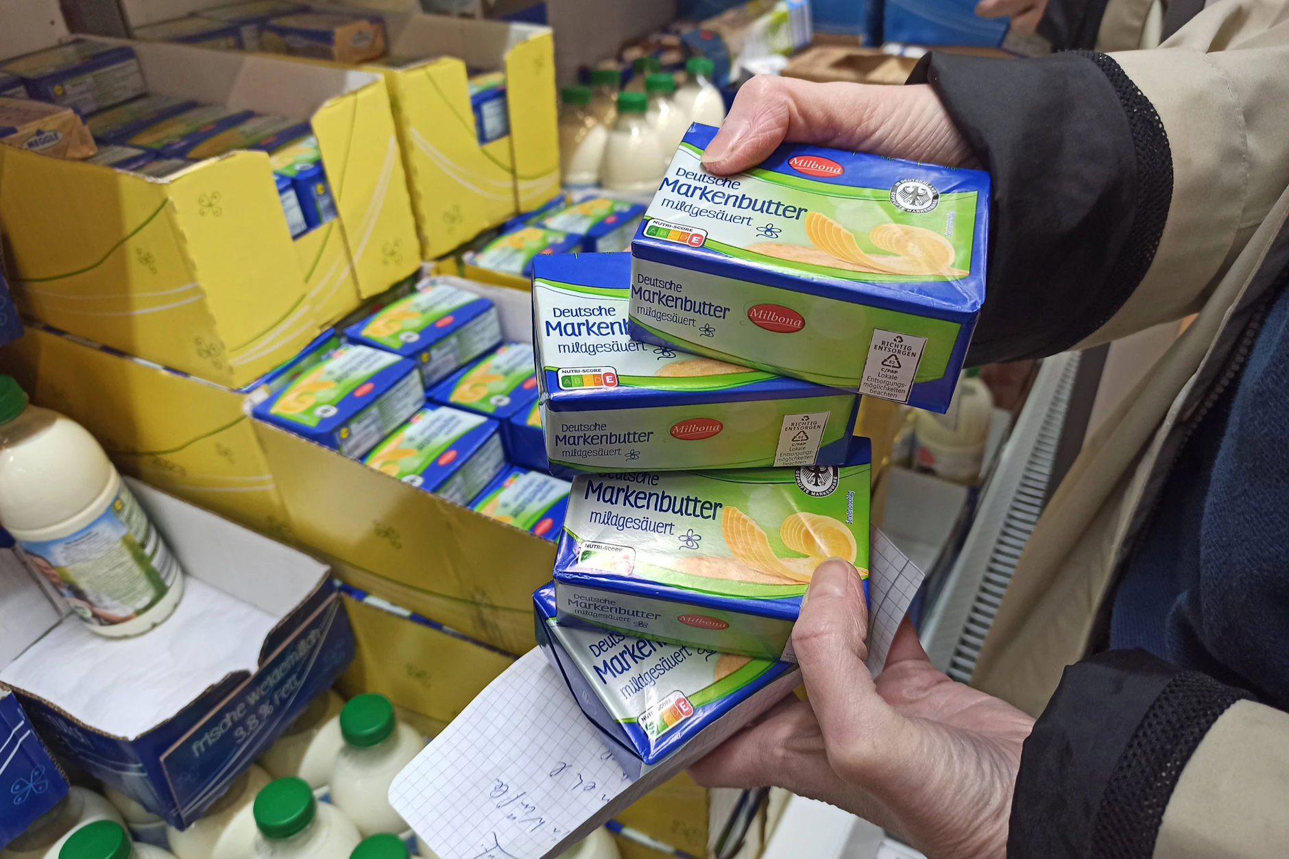 Wer Butter braucht, kann jetzt zuschlagen: Die Deutsche Markenbutter ist bei Lidl und Aldi aktuell wieder besonders günstig.