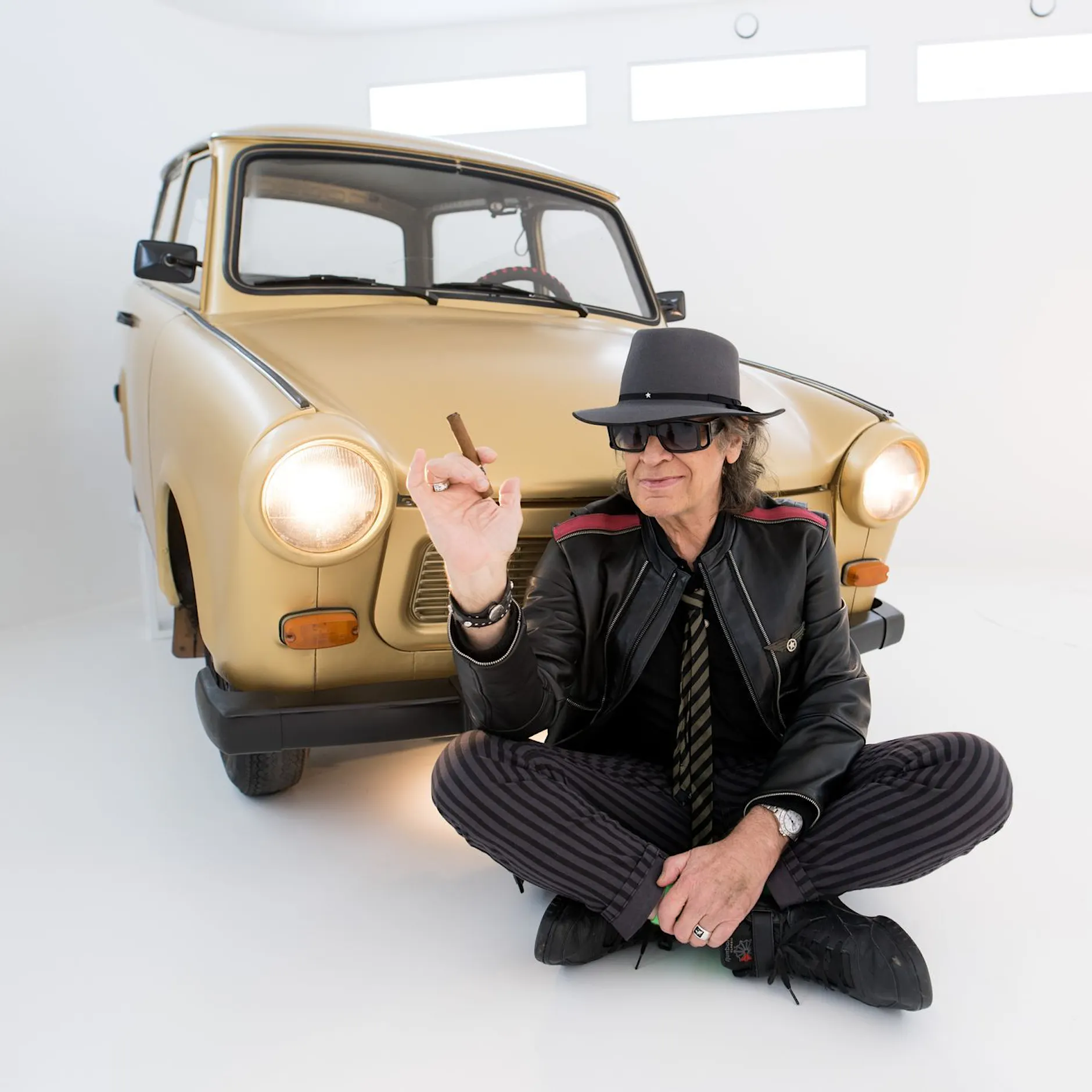 Udo Lindenberg versteigert halben Gold-Trabi auf Ebay – für diesen Preis!
