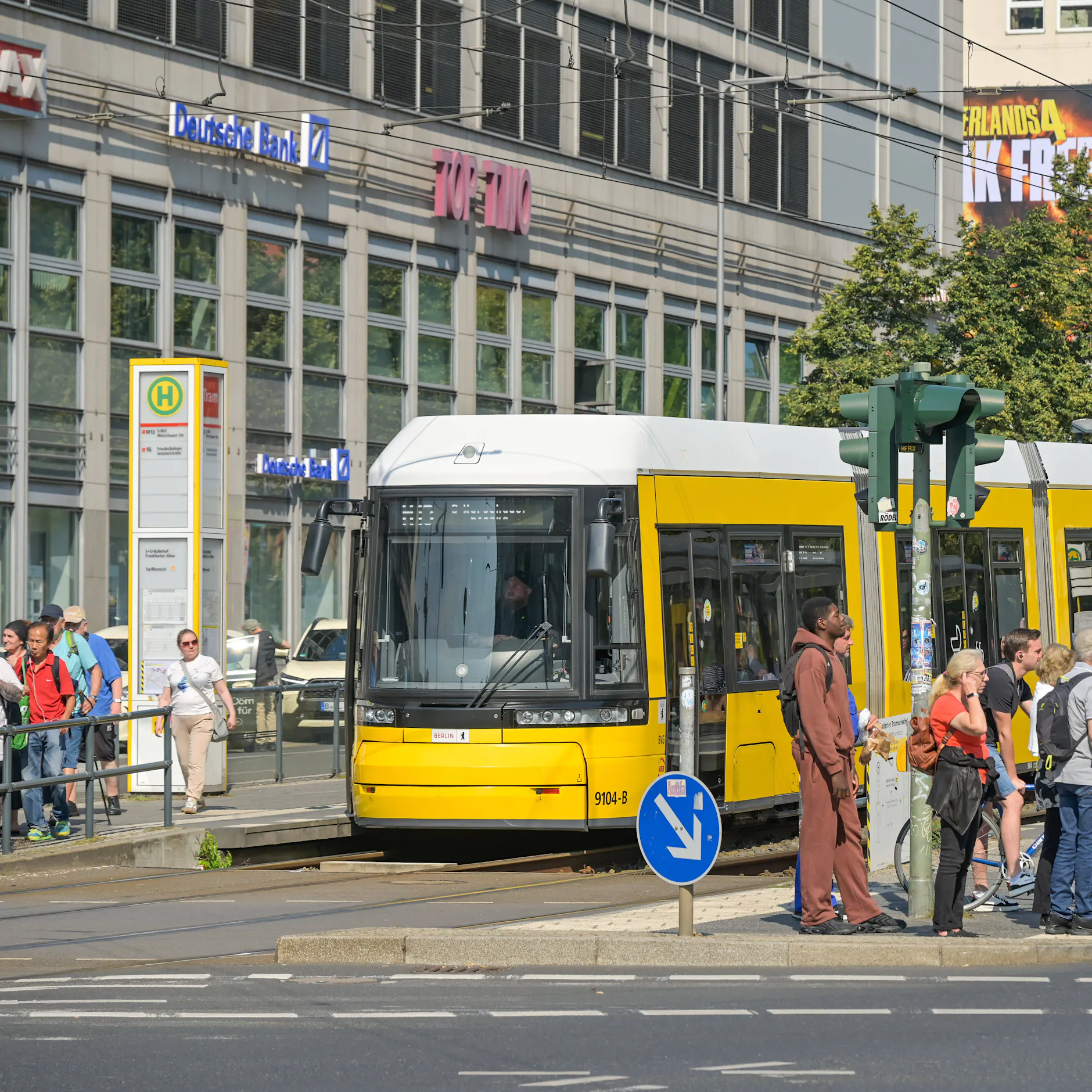 BVG-Chaos: Tram im Osten dicht! So kommen Sie Montag zur Arbeit