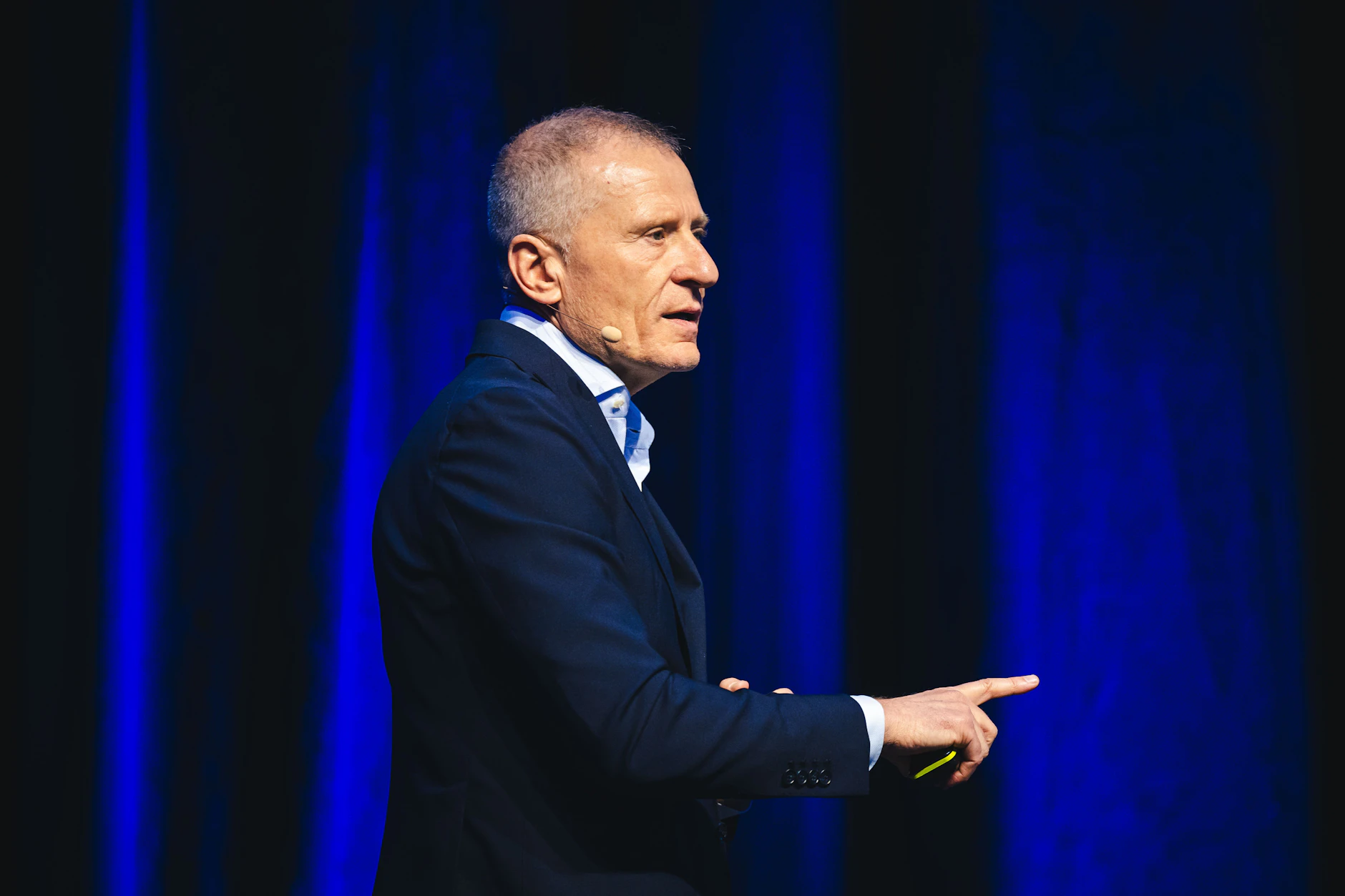 Geschäftsführer Dr. Peter Görlich von Hertha BSC kündigte bei der Mitgliederversammlung Spielerverkäufe an.