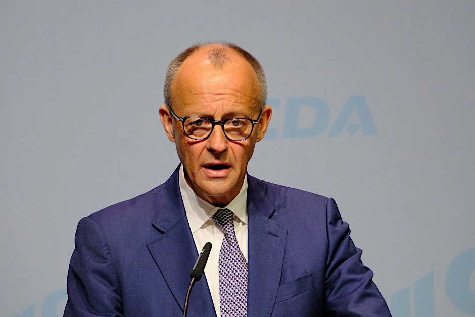 Bundeskanzler Friedrich Merz (CDU) fordert von der arbeitenden Bevölkerung mehr Opferbereitschaft.