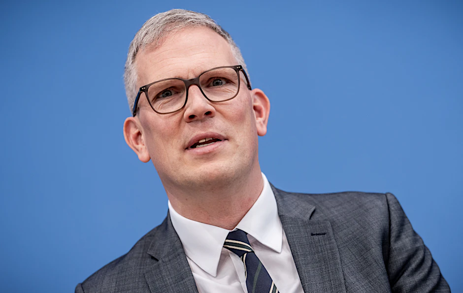 Sebastian Hille, stellvertretender Regierungssprecher: "Nein" 