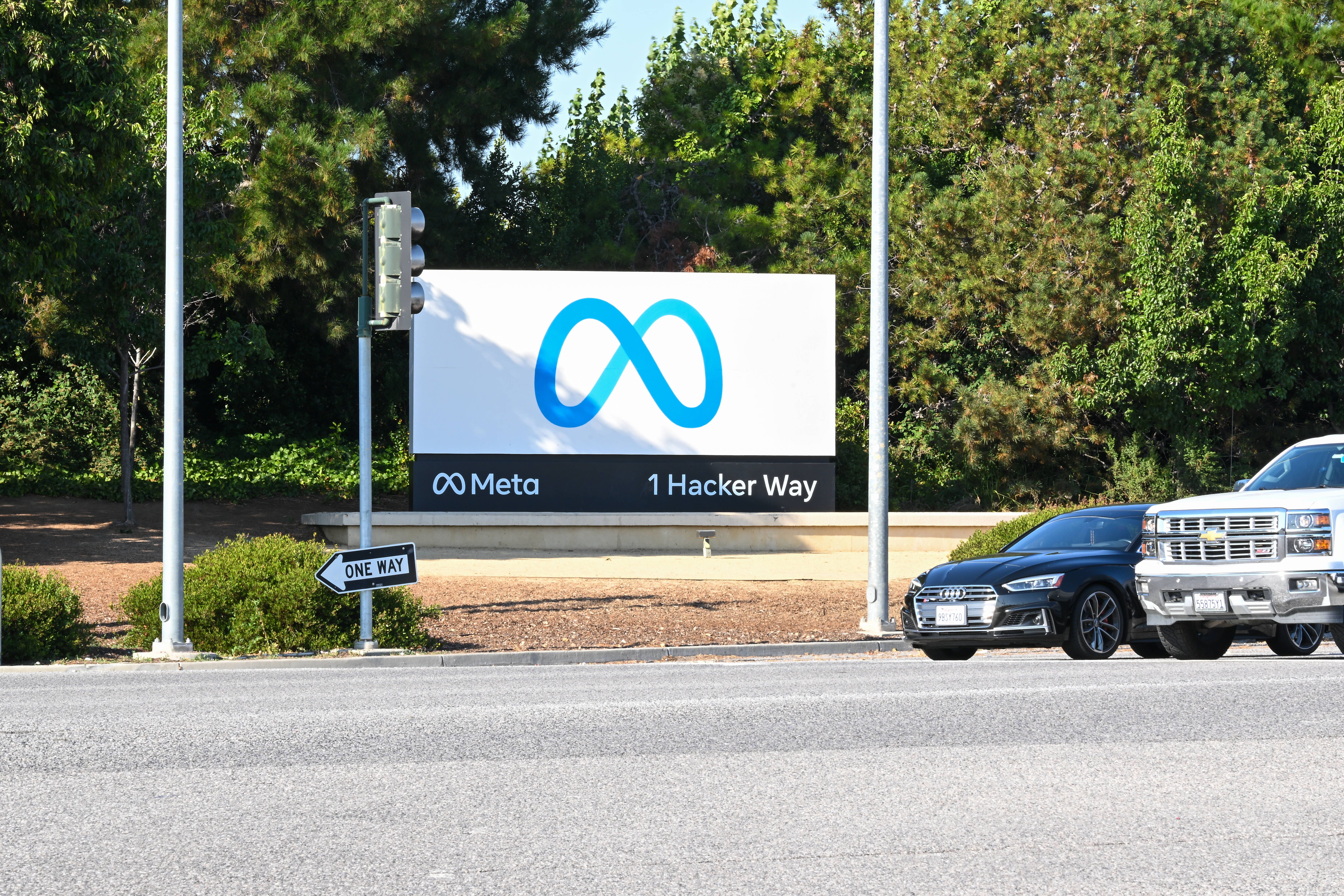 Regulierung ohne Gerichte: Wer bestimmt die Grenzen des Sagbaren im Netz?