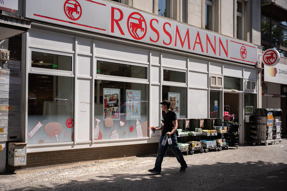 „Möchte Herrn Höcke nicht bei uns begrüßen müssen": Rossmann-Chef äußert sich zur AfD