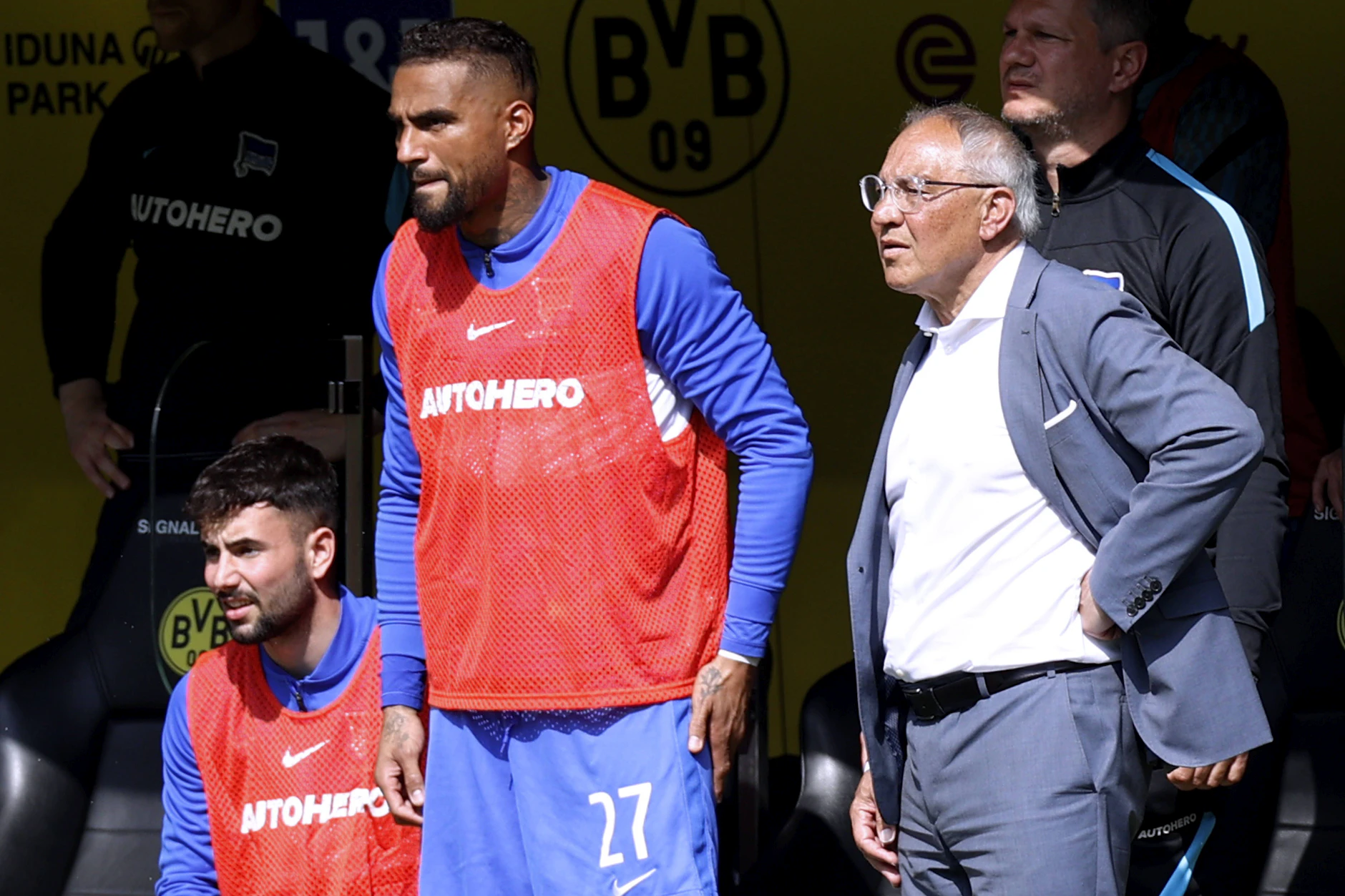 Vor vier Jahren wären Kevin-Prince Boateng (l.) und Felix Magath mit der Hertha trotz glänzender Ausgangsposition fast abgestiegen.