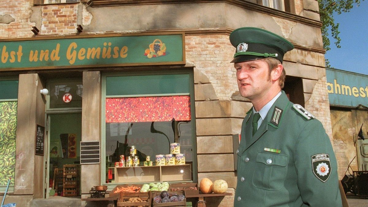 ABV, Dispatcher & Co.: Diese Berufe sind mit dem Ende der DDR untergegangen