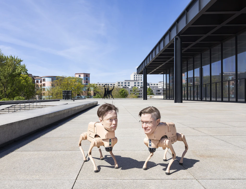 Hund-Mensch-Roboter-Macht: Beeples&nbsp;„Regular Animals“&nbsp;in der Neuen Nationalgalerie mit weltbekannten Gesichtern