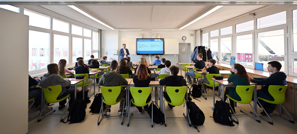 Deutsche Schulen: Studie bescheinigt Jungen geringere Bildungschancen als Mädchen