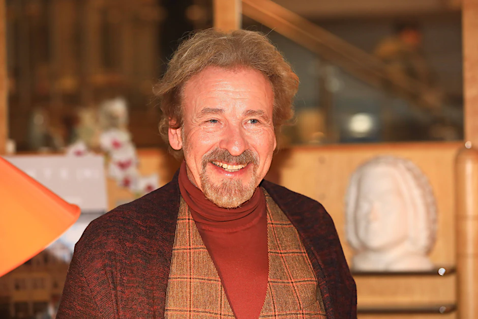 Thomas Gottschalk im Herbst 2024 bei einer Buchpräsentation in Erfurt