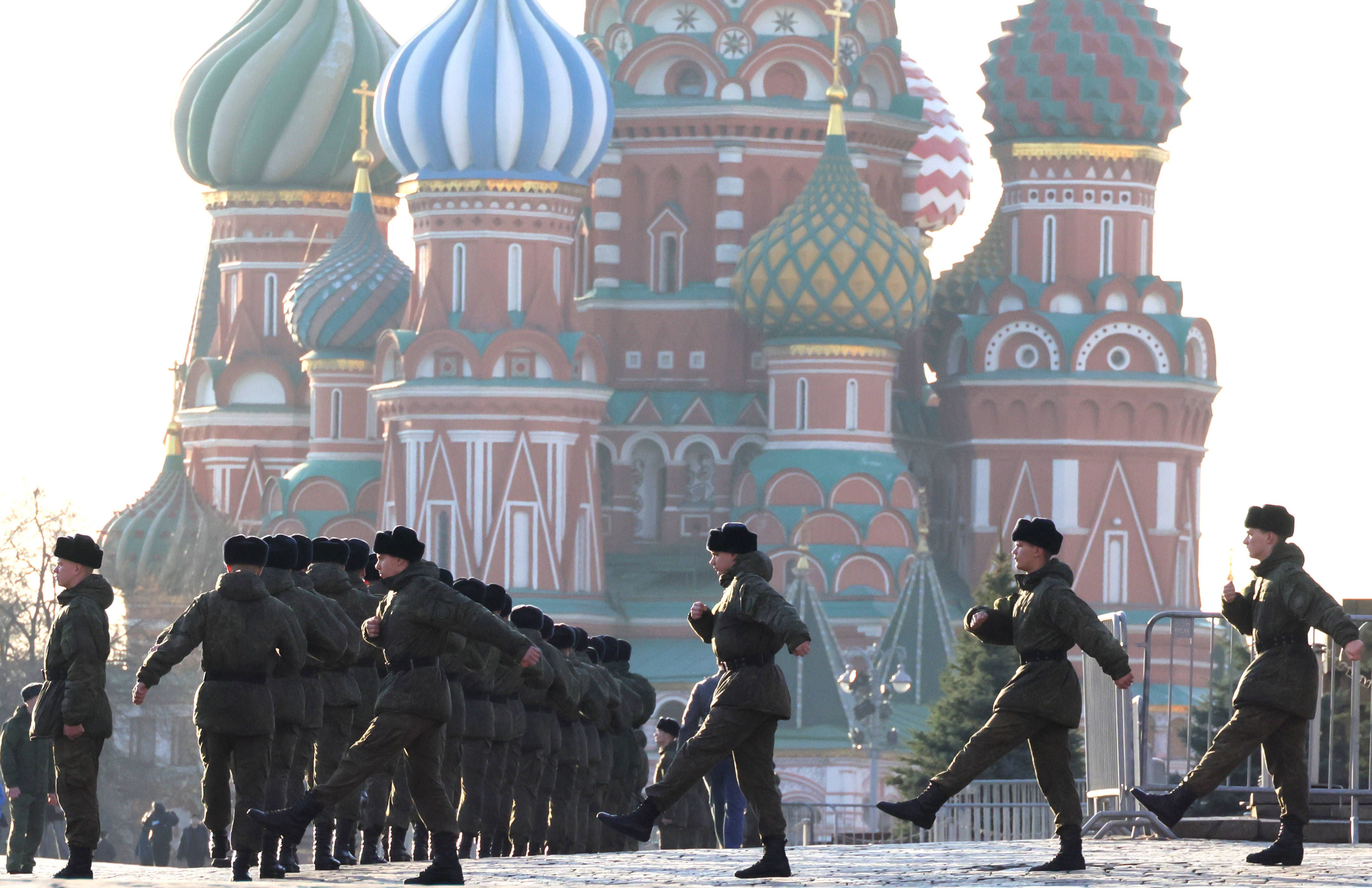 Putins Parade ohne Panzer: Moskau streicht Militärtechnik am 9. Mai