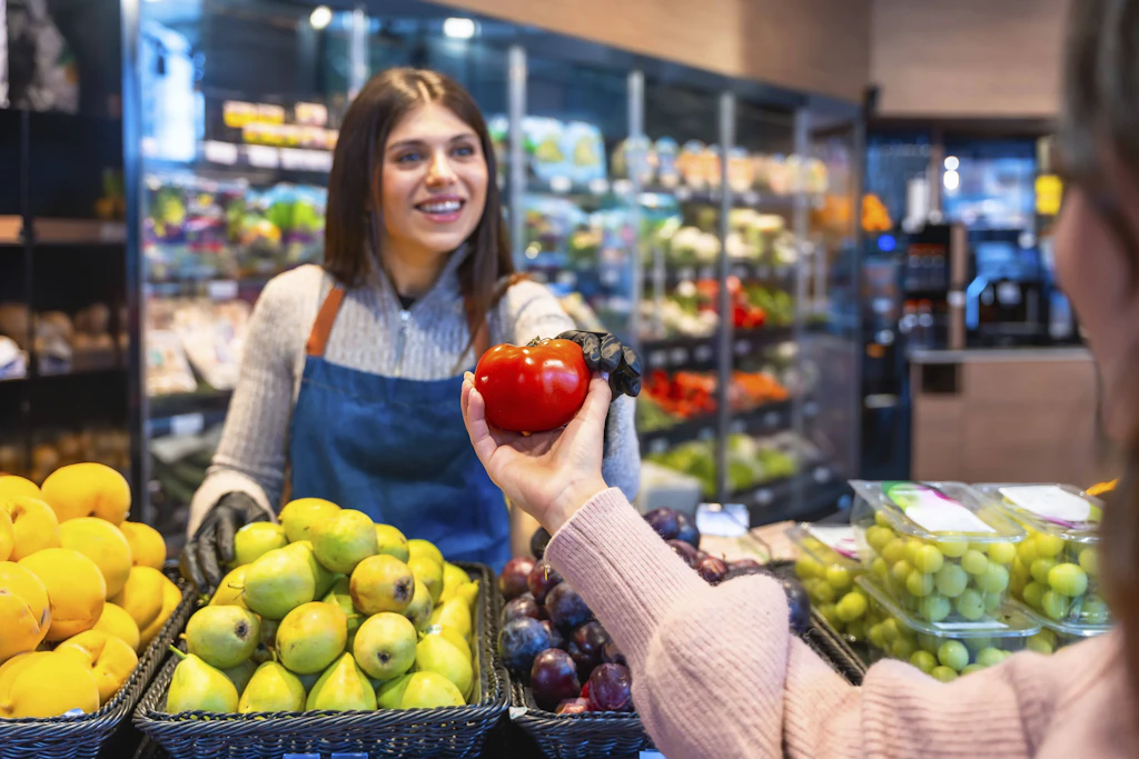 <a href="https://www.berliner-kurier.de/berlin/erster-berliner-supermarkt-sperrt-grillkohle-weg-li.10029379">Produkte, die kurze Wege haben, sind oft frischer</a>. (Symbolbild)