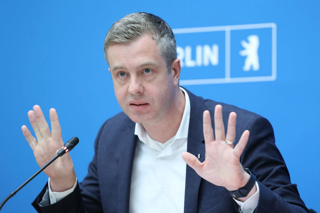Berlins Finanzsenator Stefan Evers soll neuer Kultursenator werden