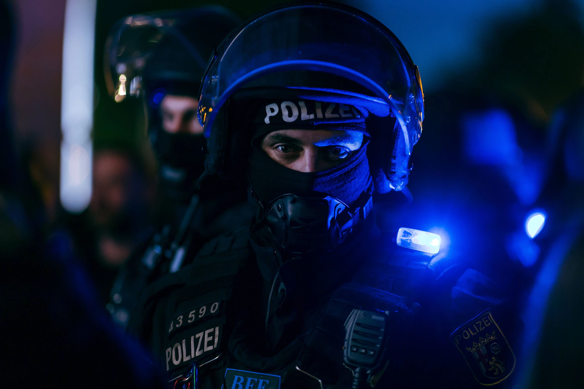 „Jeder verletzte Polizist, ist einer zu viel“, sagt die Polizeipräsidentin.