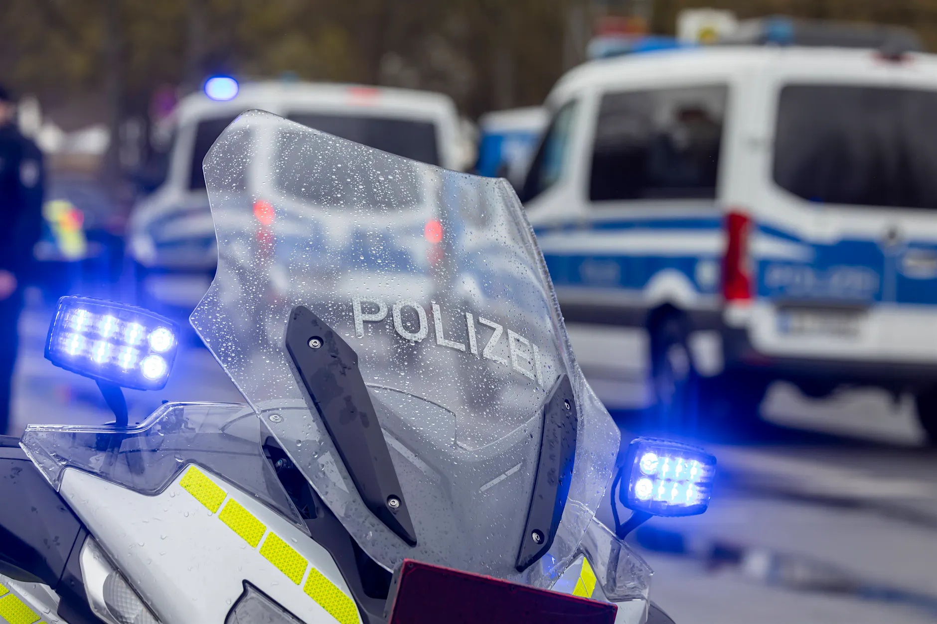 Schüsse in Berlin‑Köpenick! Polizei stoppt Autofahrer mit Schusswaffe