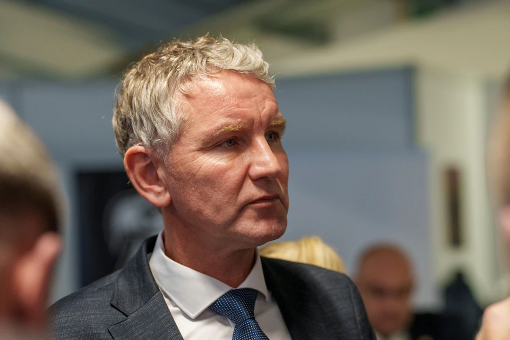 Fast fünf Stunden Höcke: Ununterbrochen „Wahrheit“ und „völkische Ideologie“