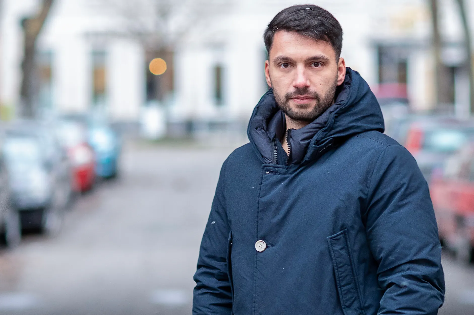 Batuhan Temiz ist hauptberuflich Arzt und setzt sich politisch dafür ein, dass die Poller aus Berlin verschwinden.