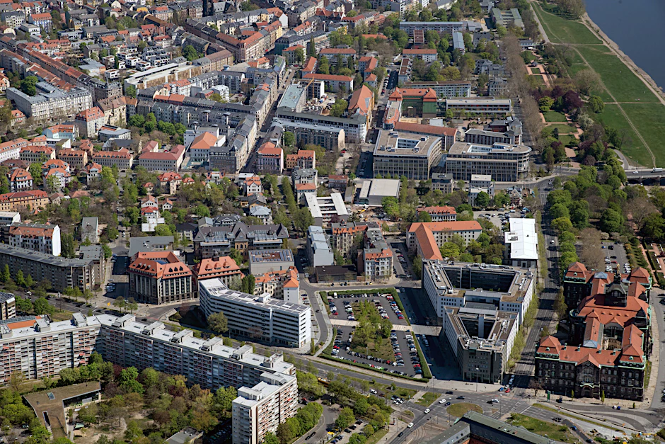 Der Blick auf das Dresdner Regierungsviertel: Die Staatsregierung nimmt für die Aufstellung des nächsten Doppelhaushalts hohe Schulden in Kauf.