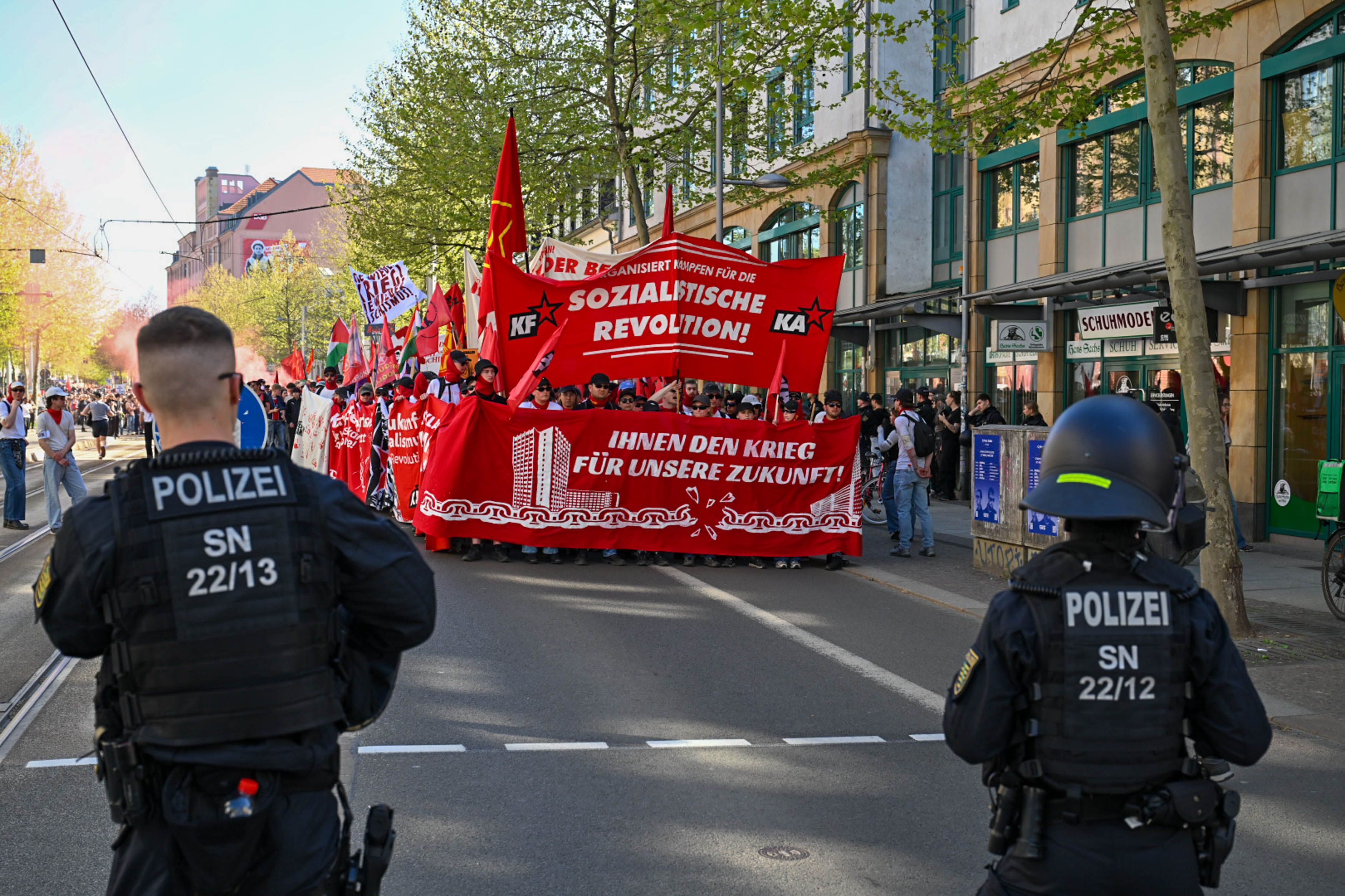 Image - Liveblog zum 1. Mai 2026 in Berlin und Ostdeutschland: Tausende auf den Straßen