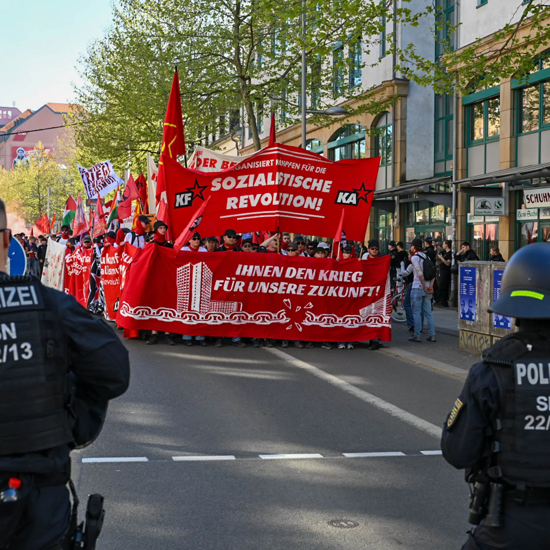 Image - Liveblog zum 1. Mai 2026 in Berlin und Ostdeutschland: Tausende auf den Straßen