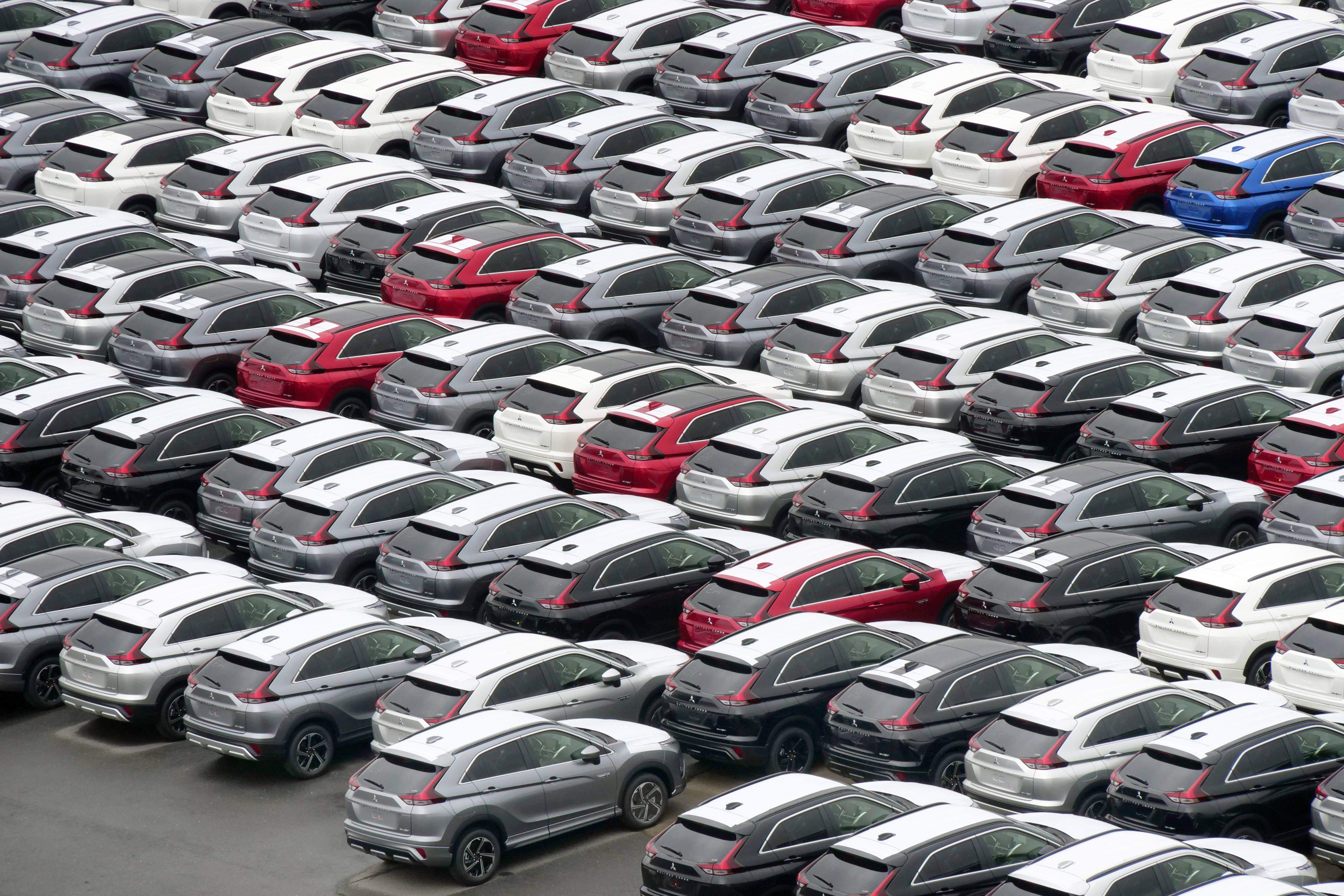Trump erhöht Zölle für europäische Autos und Lkw auf 25 Prozent: Wegen „Vertragsbruch der EU“