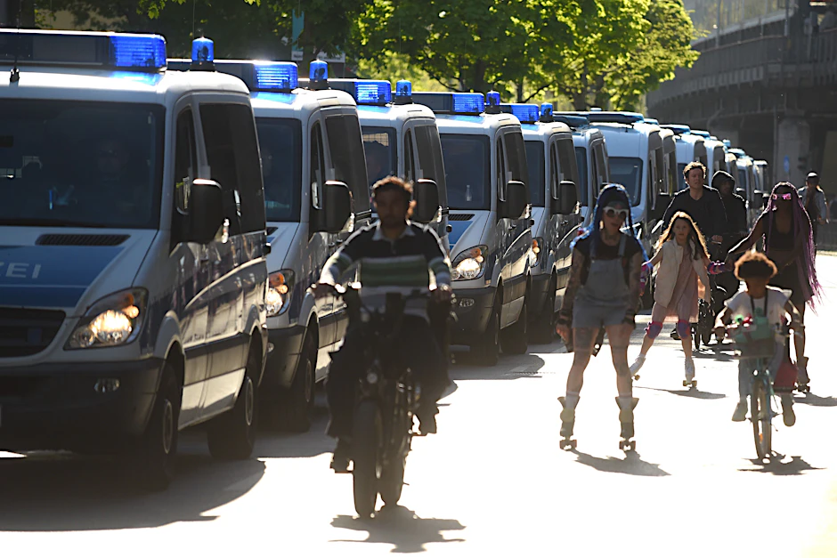 Die Polizei war rund um den 1. Mai mit 5300 Beamten im Einsatz.