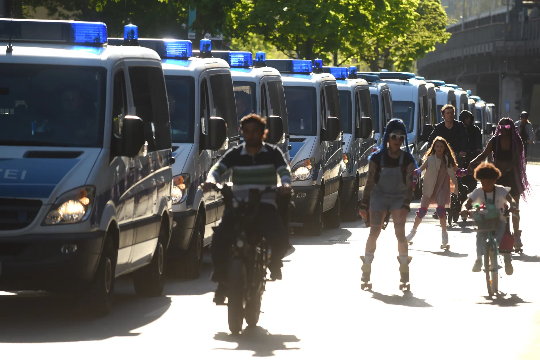 1. Mai in Berlin: 87 Festnahmen, 15 verletzte Polizisten!