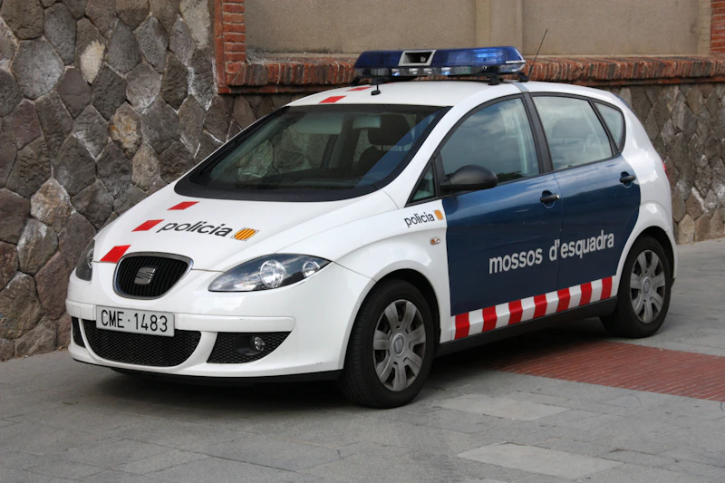 Auf offener Straße: Esplugues bei Barcelona trauert nach tödlichem Messerangriff