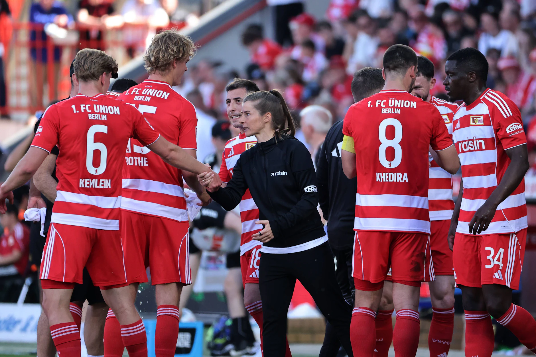 Führt Trainerin Marie-Louise Eta hier die Wende herbei? Vor dem Comeback ihres Teams gegen den 1. FC Köln nahm sie einige Änderungen vor.
